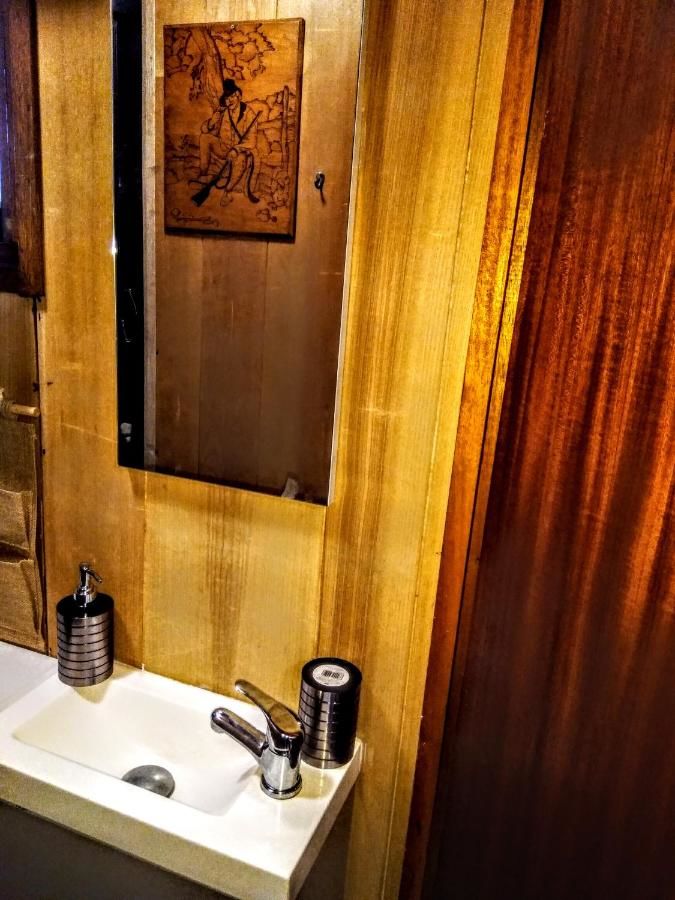 Дома для отпуска Two Rooms Rustic House - Self Check-In Бухарест-9