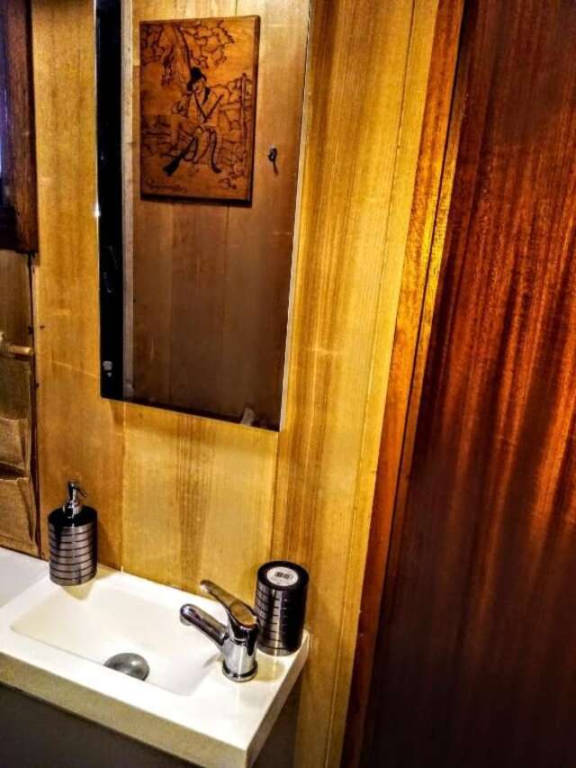 Дома для отпуска Two Rooms Rustic House - Self Check-In Бухарест-45